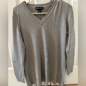 DKNY Jeans Light Gray Knit Top